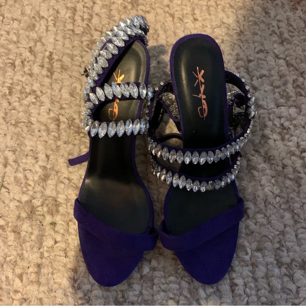 XYD Brand Elegant Purple Heels with Crystal Accents, Size 6.5 - Picture 4 of 4